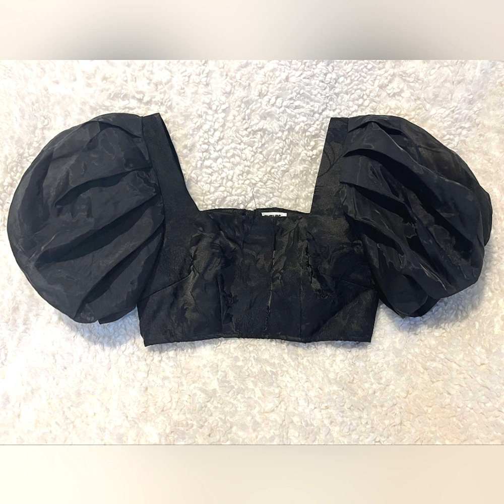 Trendy Black Crop Top
